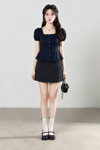 Ensemble chemise à manches courtes et jupe à pois