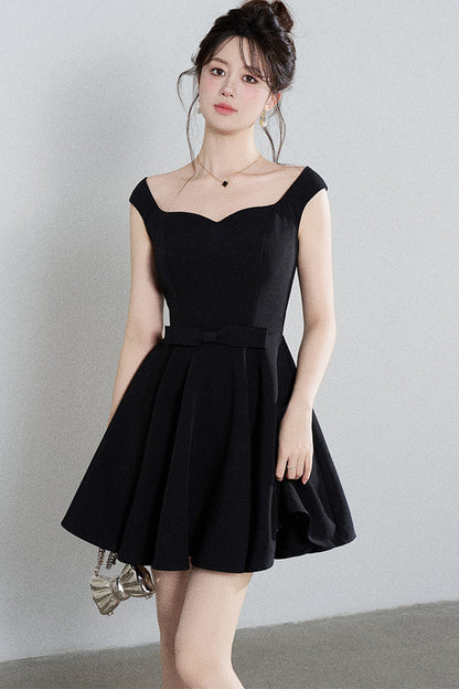Black Square-Neck Puffy A-Line Dress