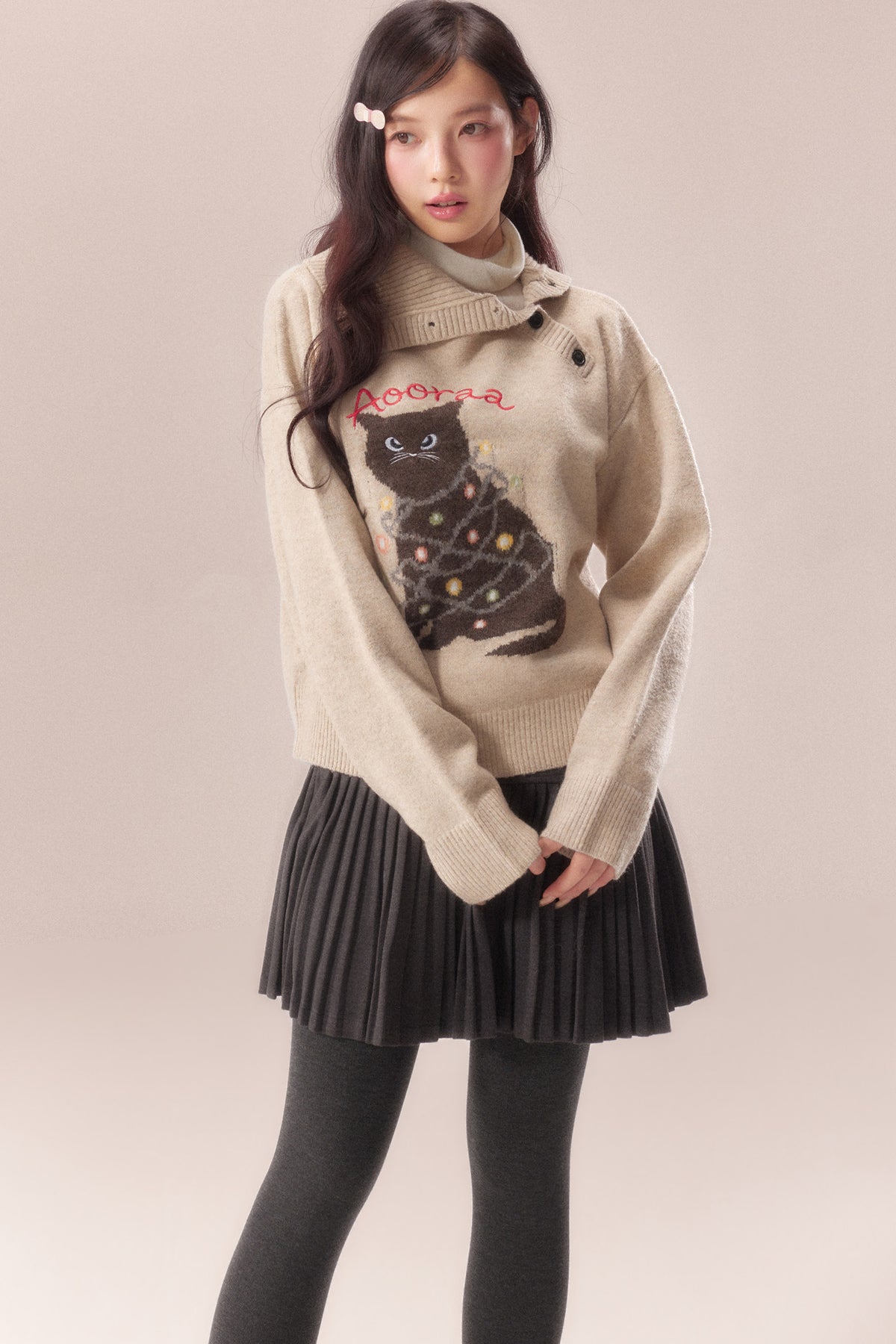 Diagonal Placket Cat Knit Pullover
