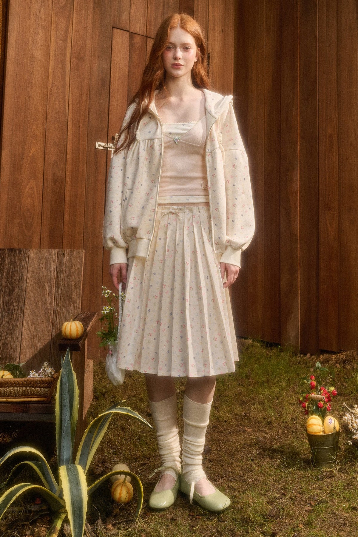 Hoodie and Pleated Skirt Set-Up