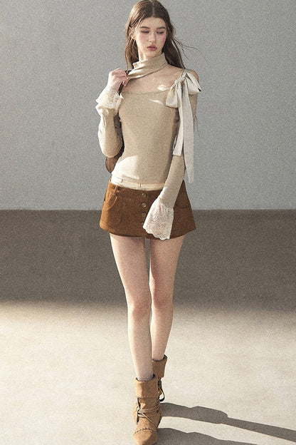 Lace Bell-Sleeve Off-Shoulder T-Shirt
