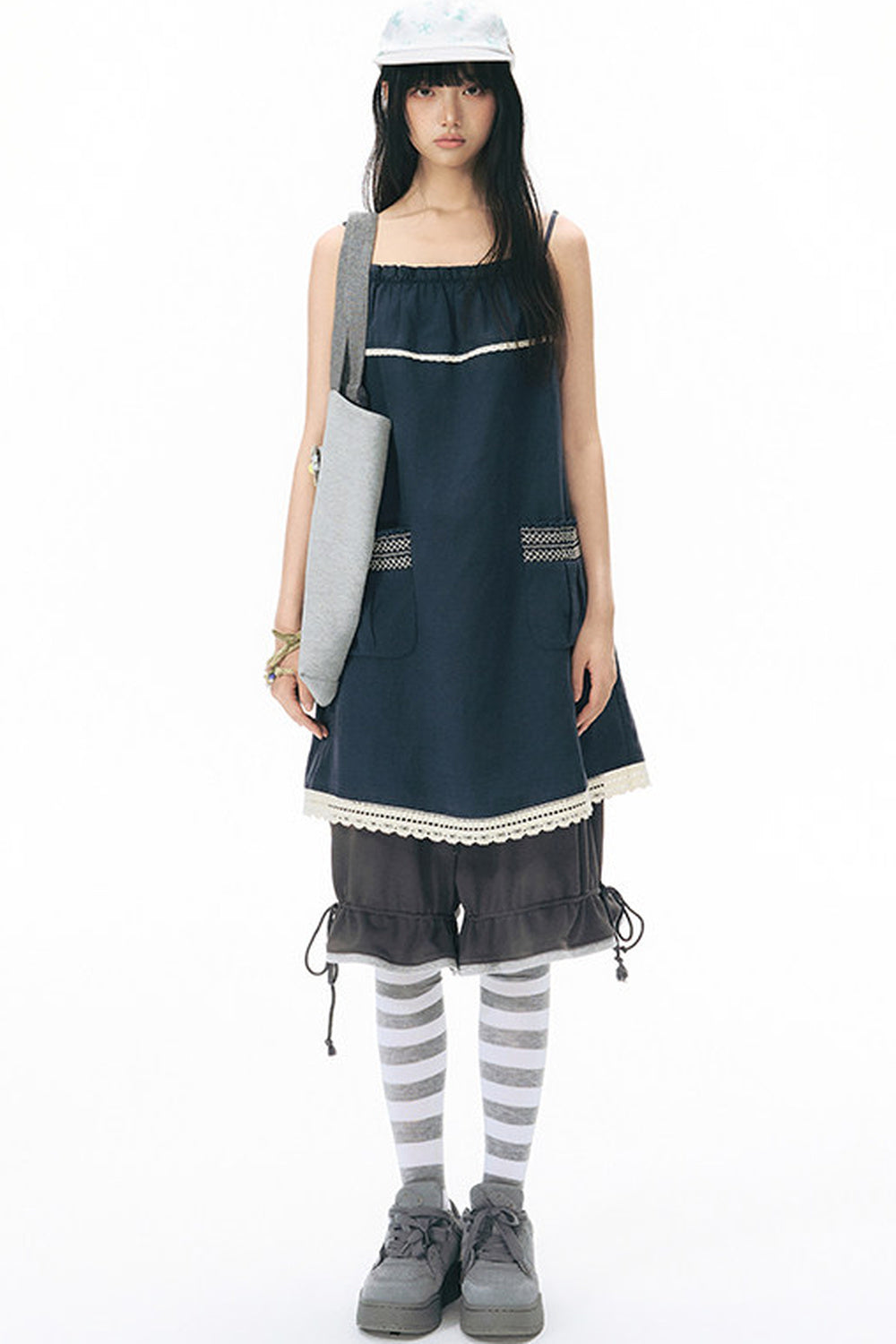Color-Block Drawstring Elastic Waist Wide-Leg Mid-Length Shorts