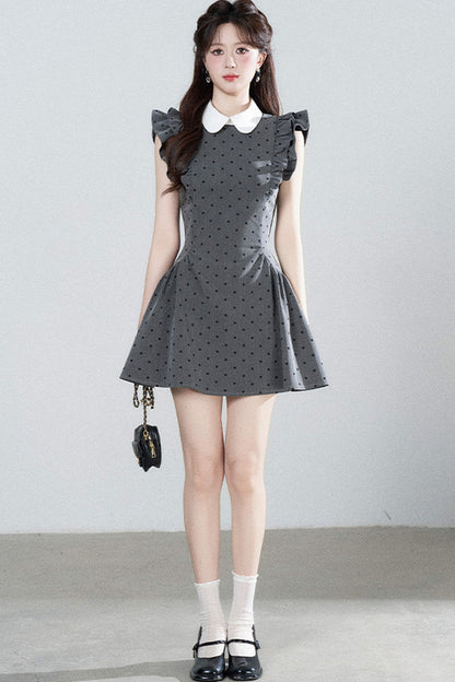 Polka-Dot-Kleid mit Flatterärmeln