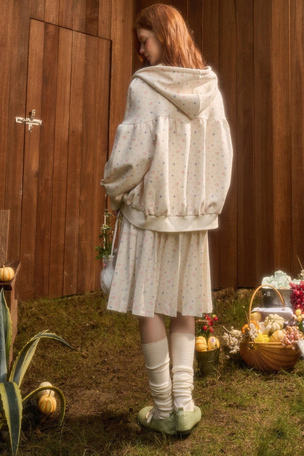 Hoodie and Pleated Skirt Set-Up