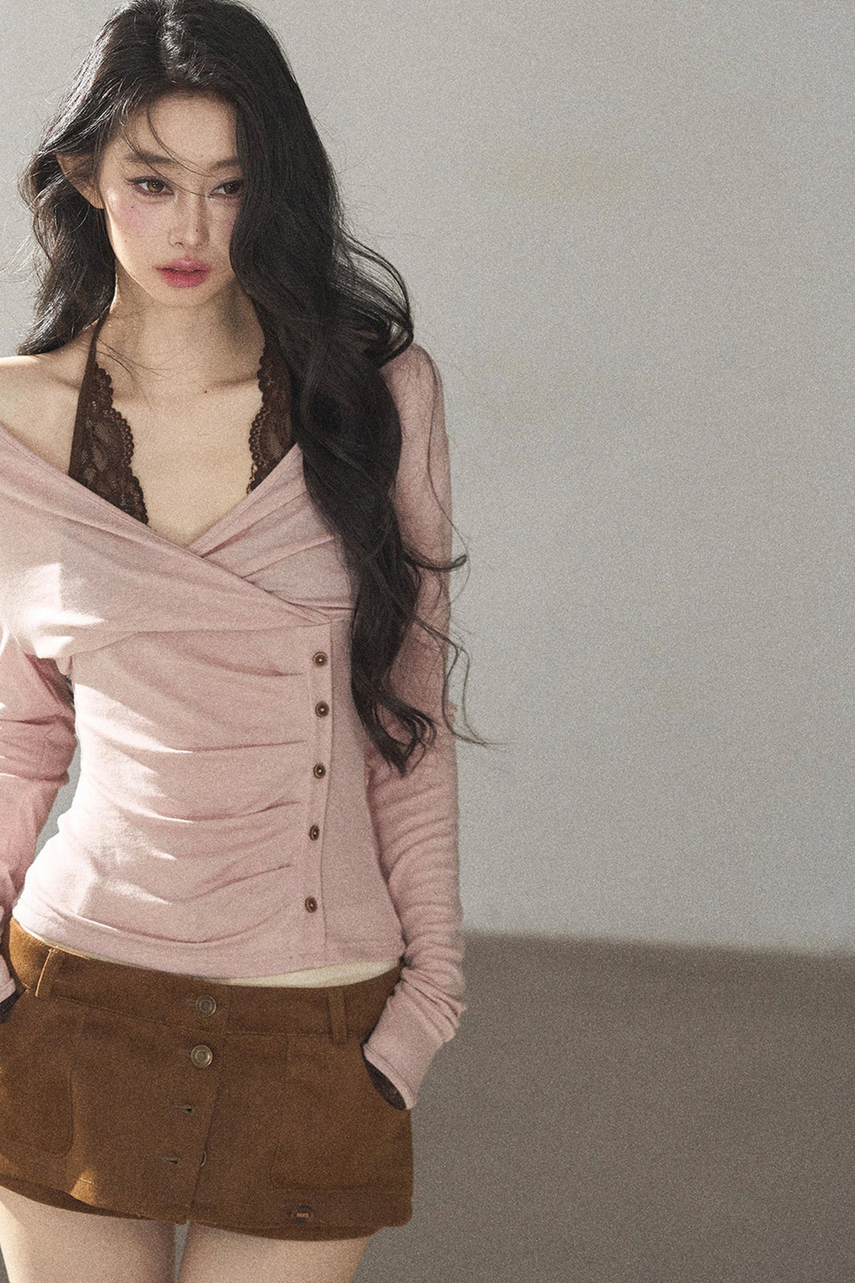 Long-Sleeve Halter Lace T-Shirt