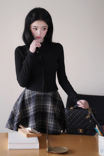 Knitted Inner Top and Bow Collar Cape Coat and Skirt Set-Up