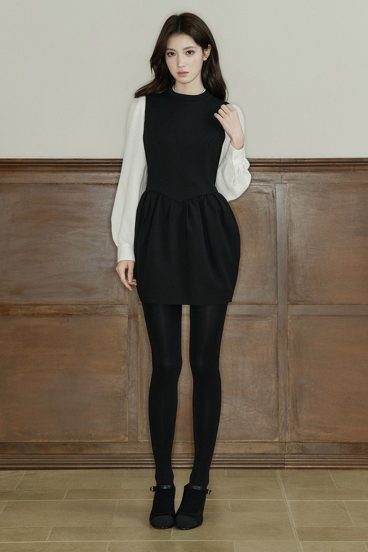 Sleeveless Round Neck Dress
