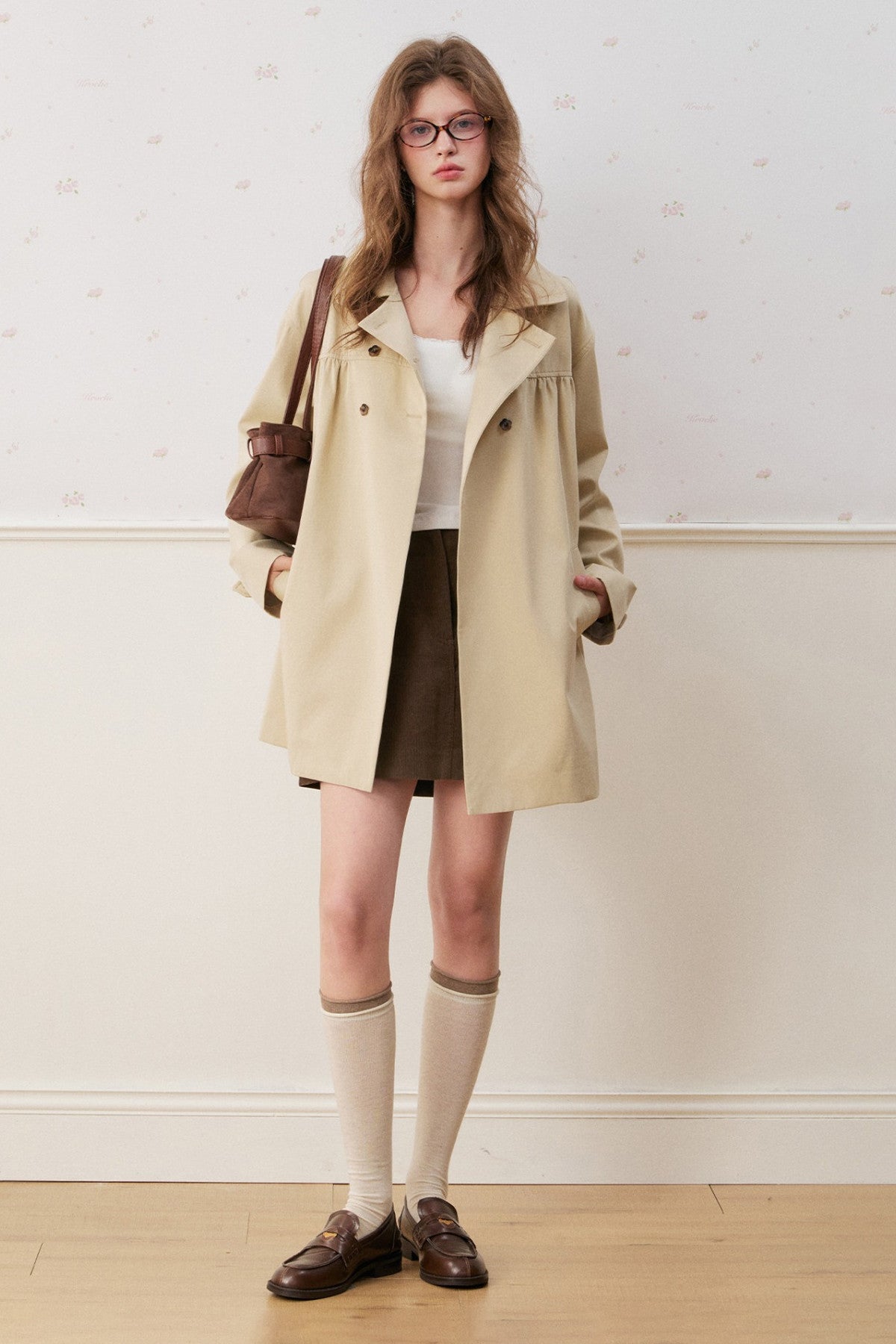 Zweireihiger Trenchcoat mit Kragen