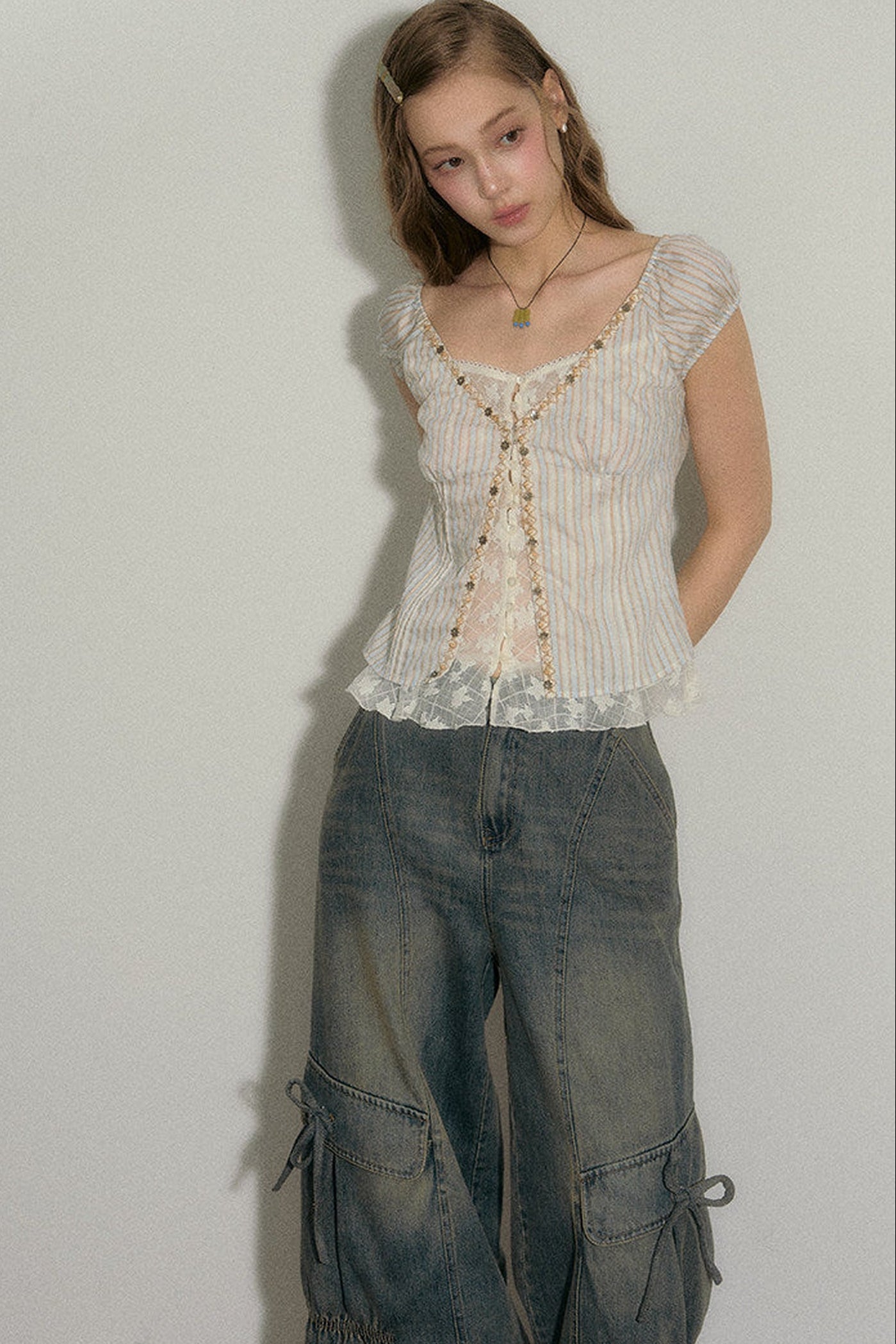 Half-Sugar Striped Blouse