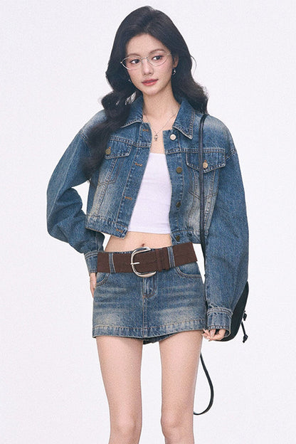 Ensemble 3 pièces avec veste courte en denim, pantalon à ourlet arrondi et haut