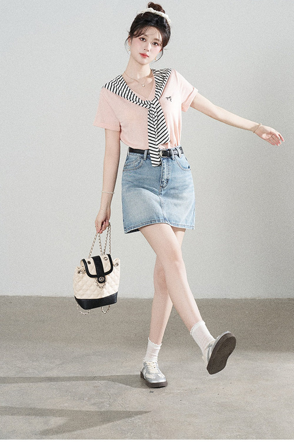 Loose Short-Sleeved Striped Shawl T-Shirt and Denim Skirt Set-Up