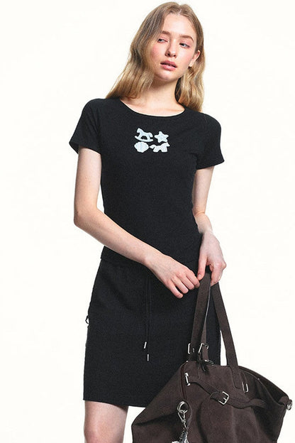 Maglia in lyocell con applicazione dallo stile fanciullesco