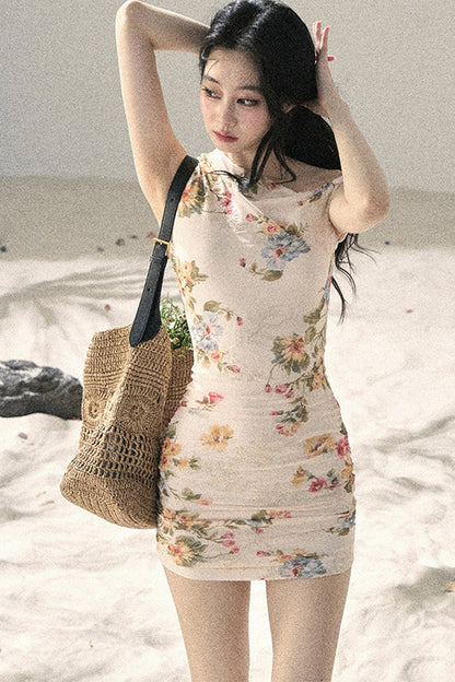 Sommerkleid aus Netzstoff mit Blumenmuster und Fischschwanz-Saum