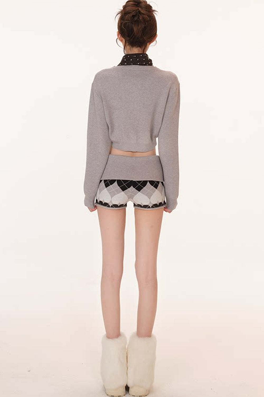 Heart Pattern Sweater Shorts Set With Embroidered Base Layer Top