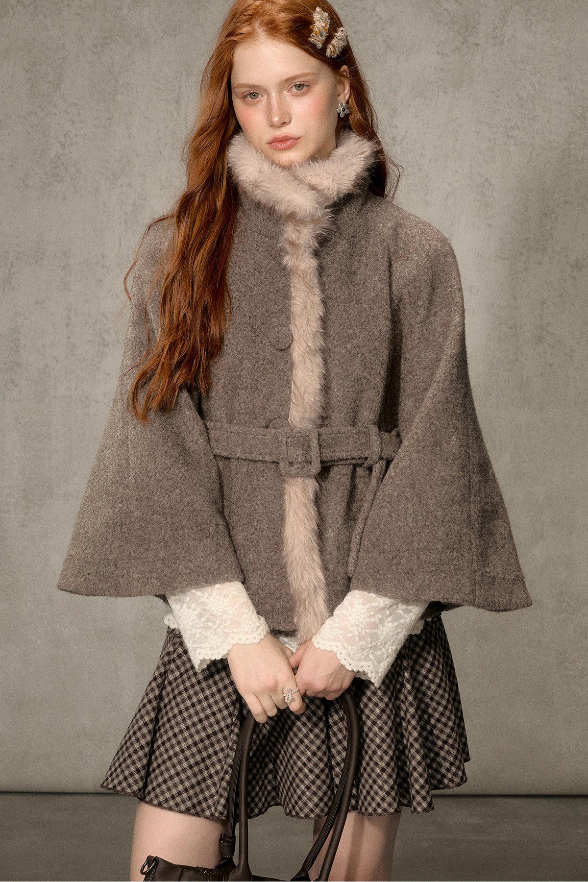 Floral Fur Collar Woolen Cape
