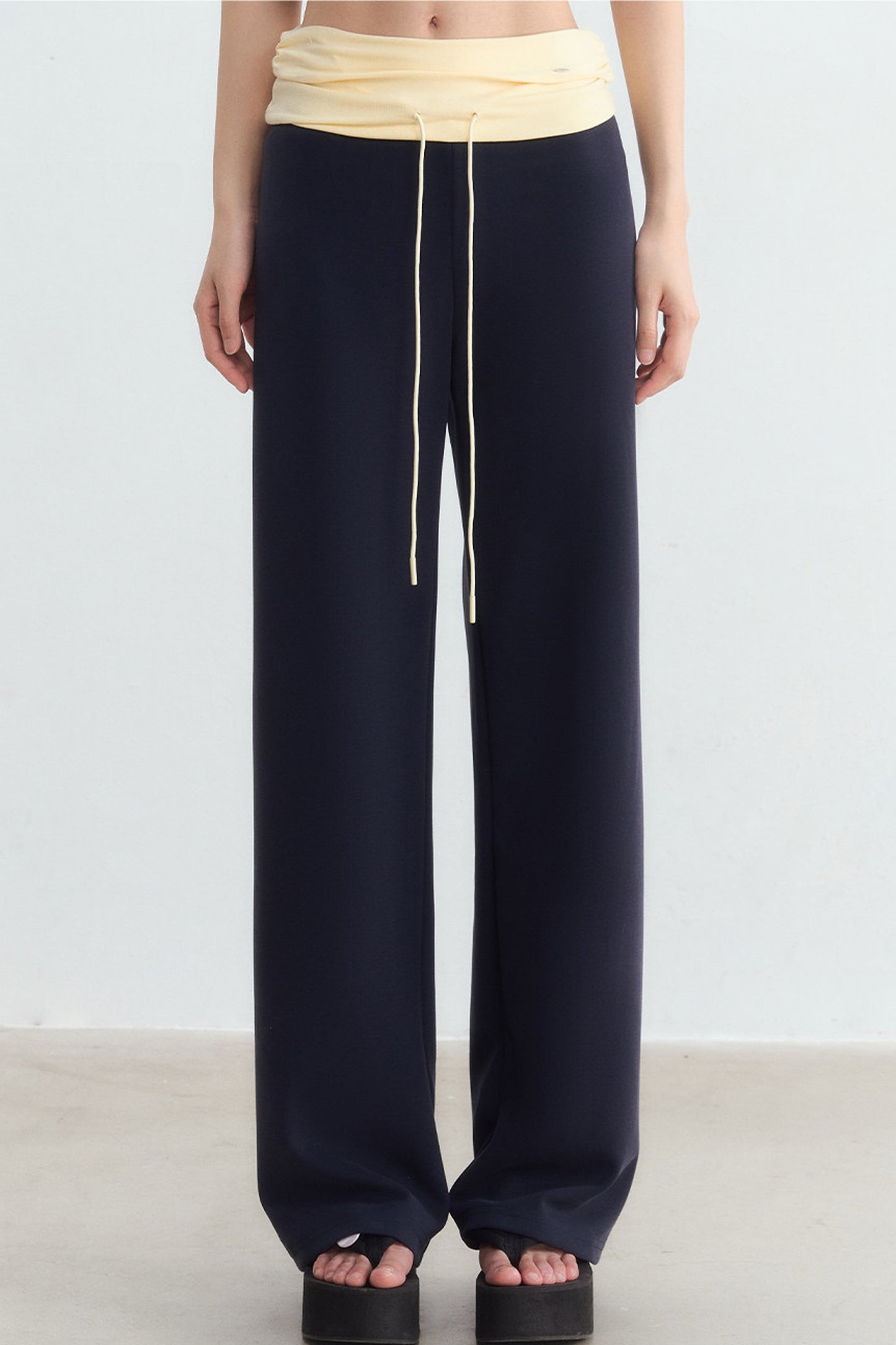 Color-Blocked Waistband Drawstring Wide-Leg Pants