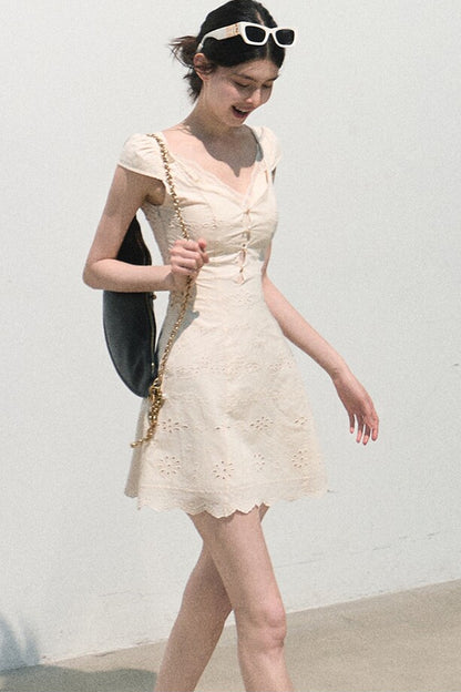 Trägerkleid mit französischer Spitze