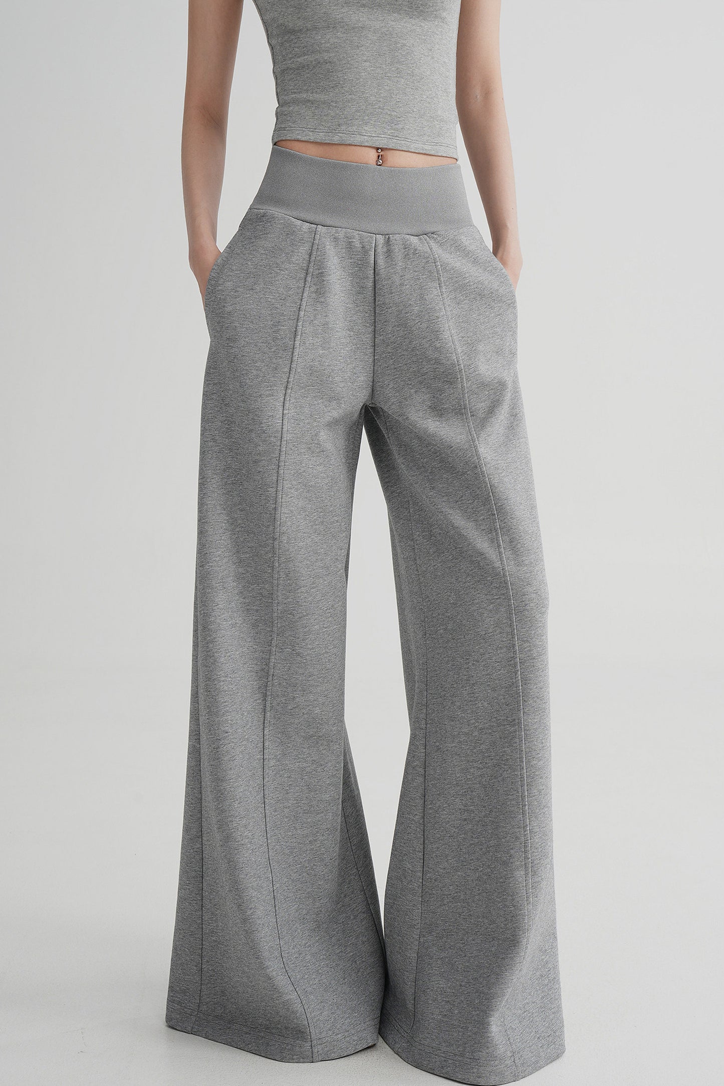 Pantaloni svasati eleganti a vita alta
