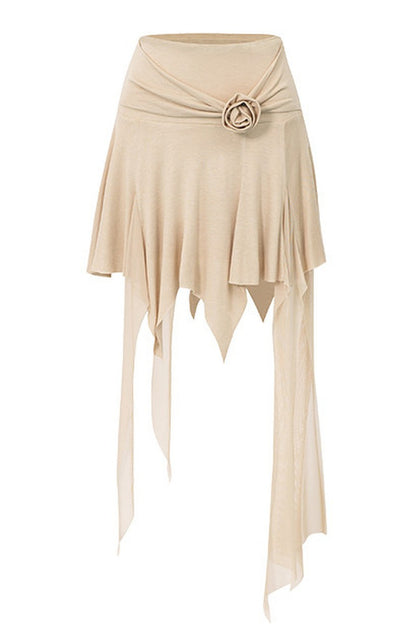 Completo con top monospalla in maglia e abito drappeggiato