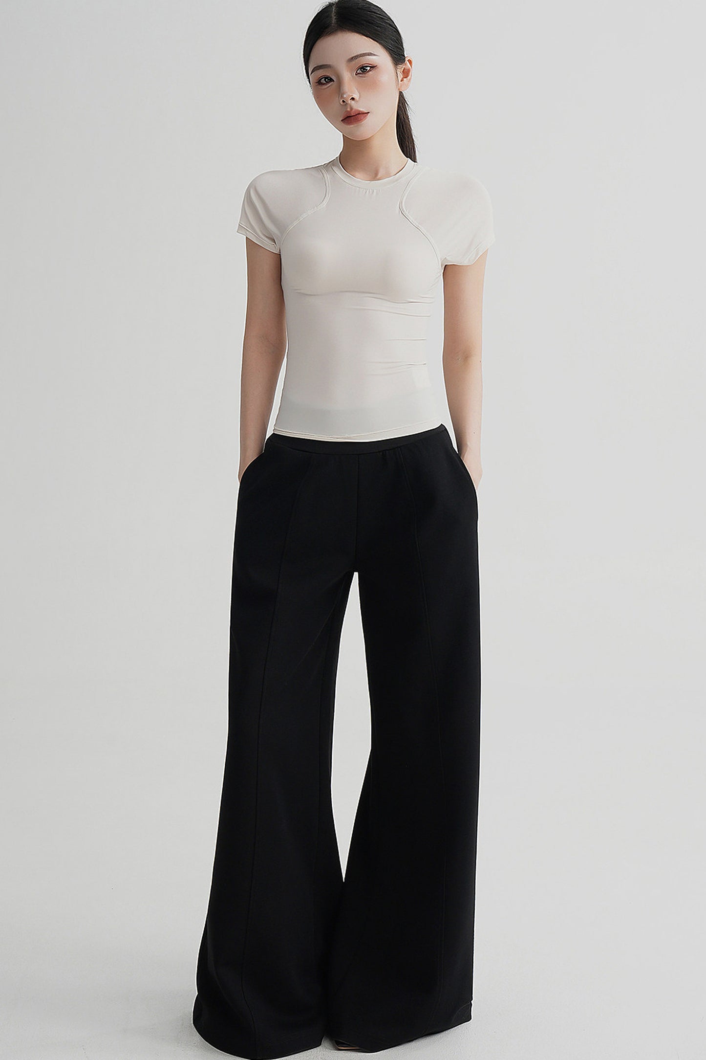 Pantaloni svasati eleganti a vita alta