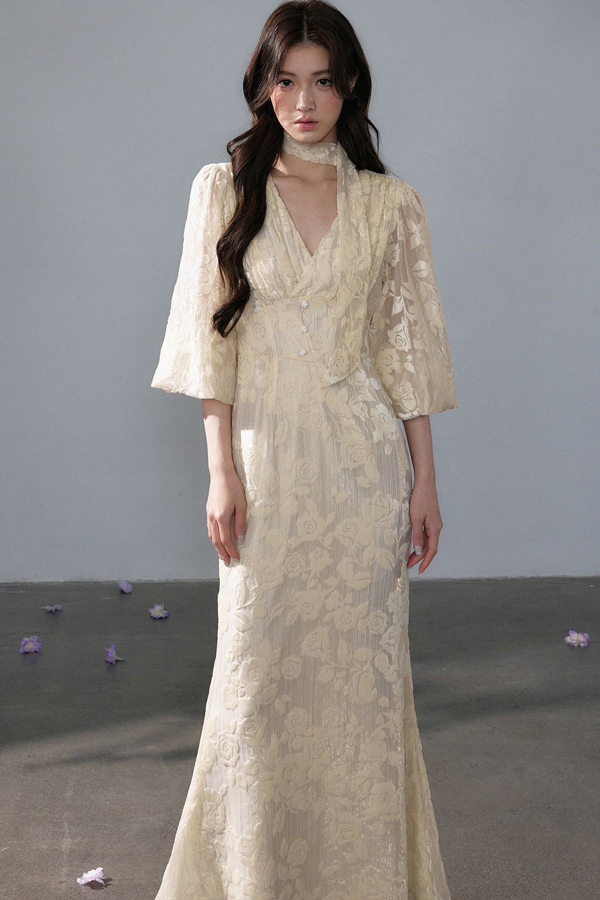 Robe rétro française en jacquard dentelle à col V