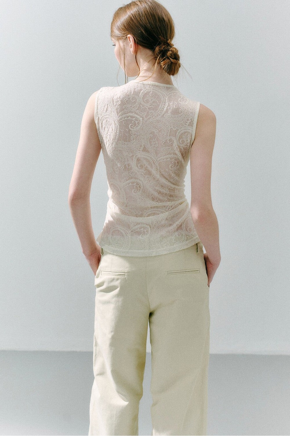 White Peach Wool Lace Ruffle Vest