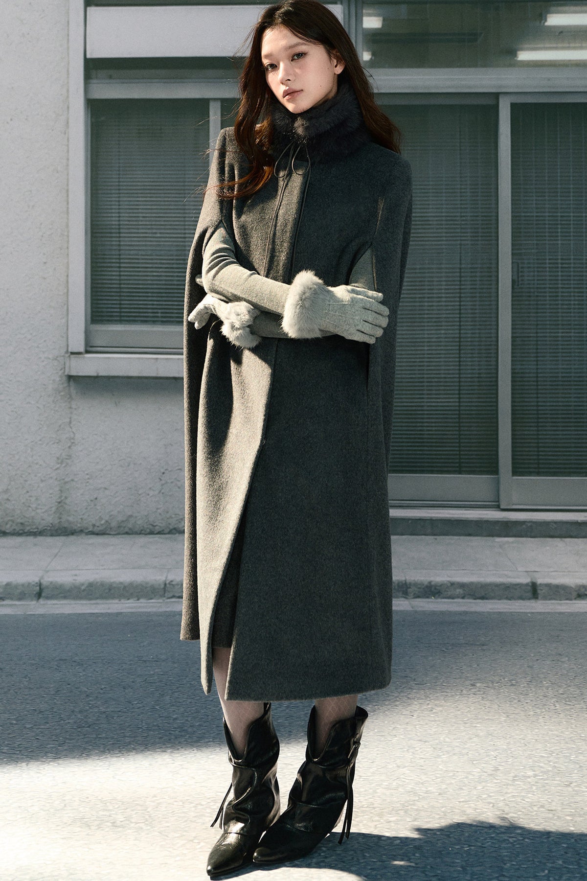 Sleeveless Fur Collar Woolen Cape