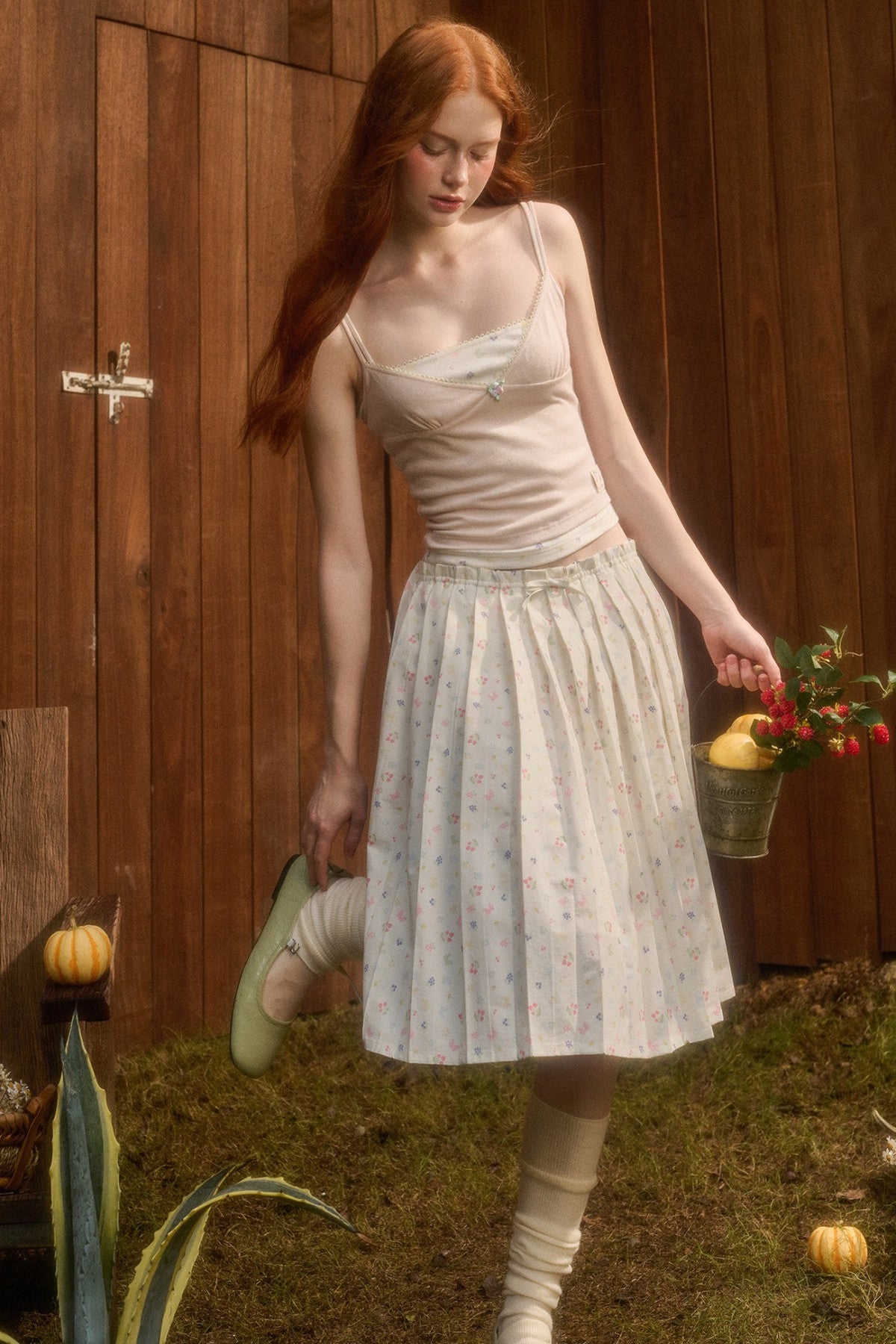 Hoodie and Pleated Skirt Set-Up