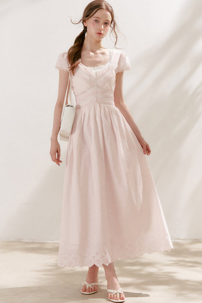 Plissiertes langes Baumwollkleid-Set mit Spitze und V-Ausschnitt