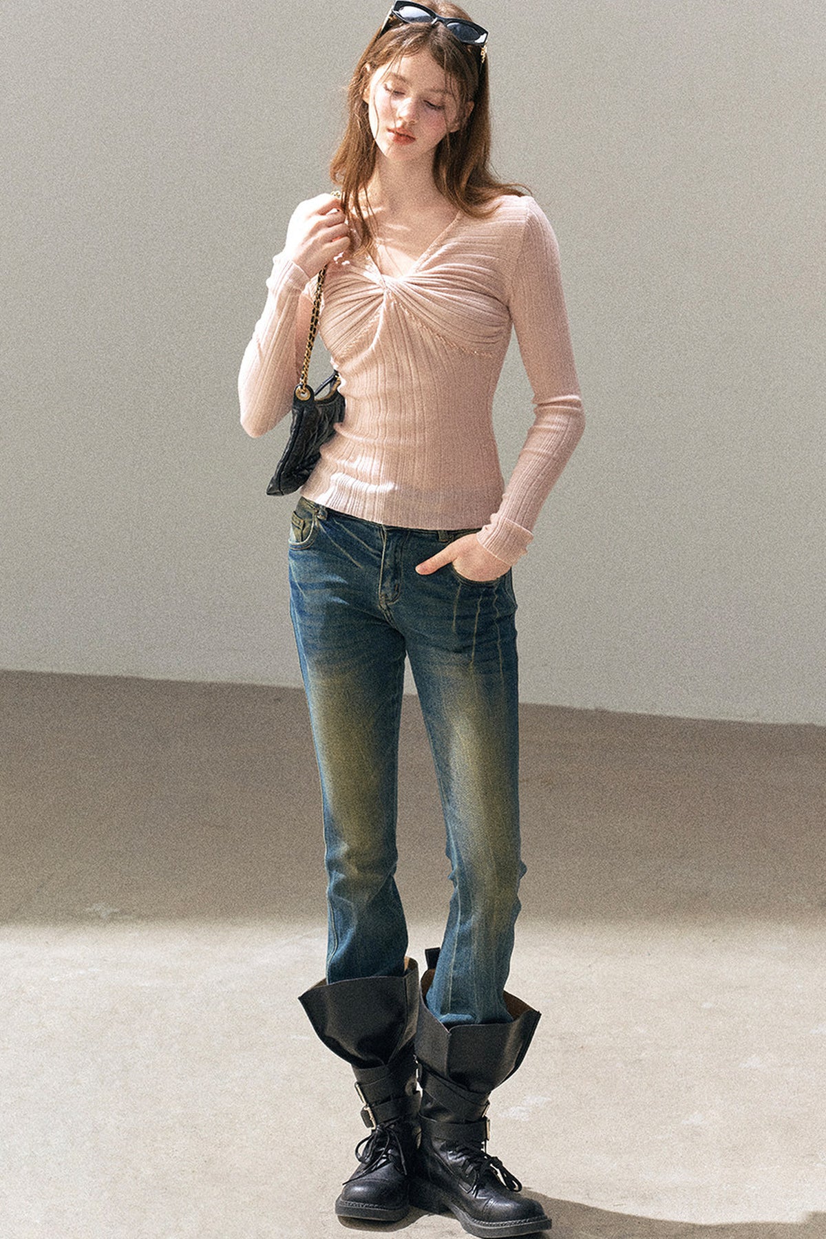 Long Sleeve V-Neck Knit Top