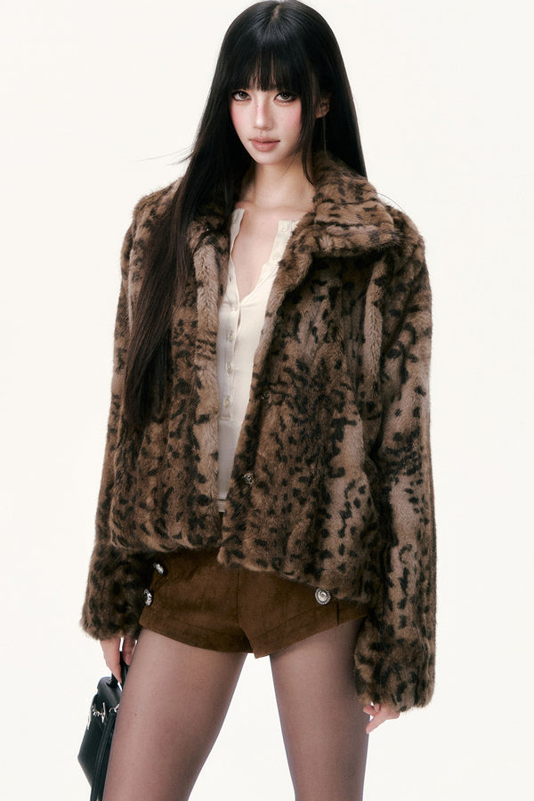 Chaqueta de piel sintética de visón con estampado de leopardo salvaje