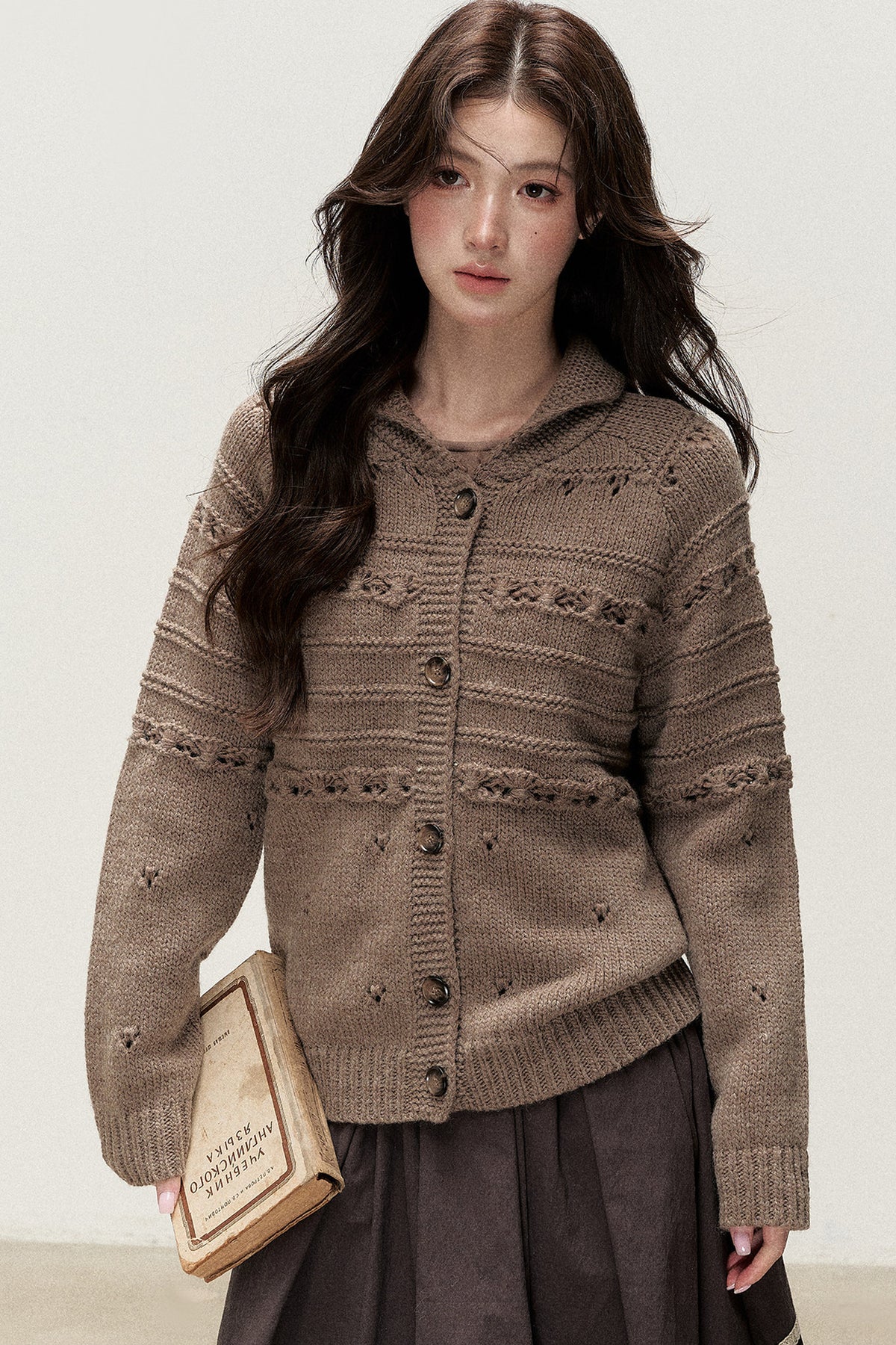 Hazelnut Diary 50% Wool Thick Knit Cardigan