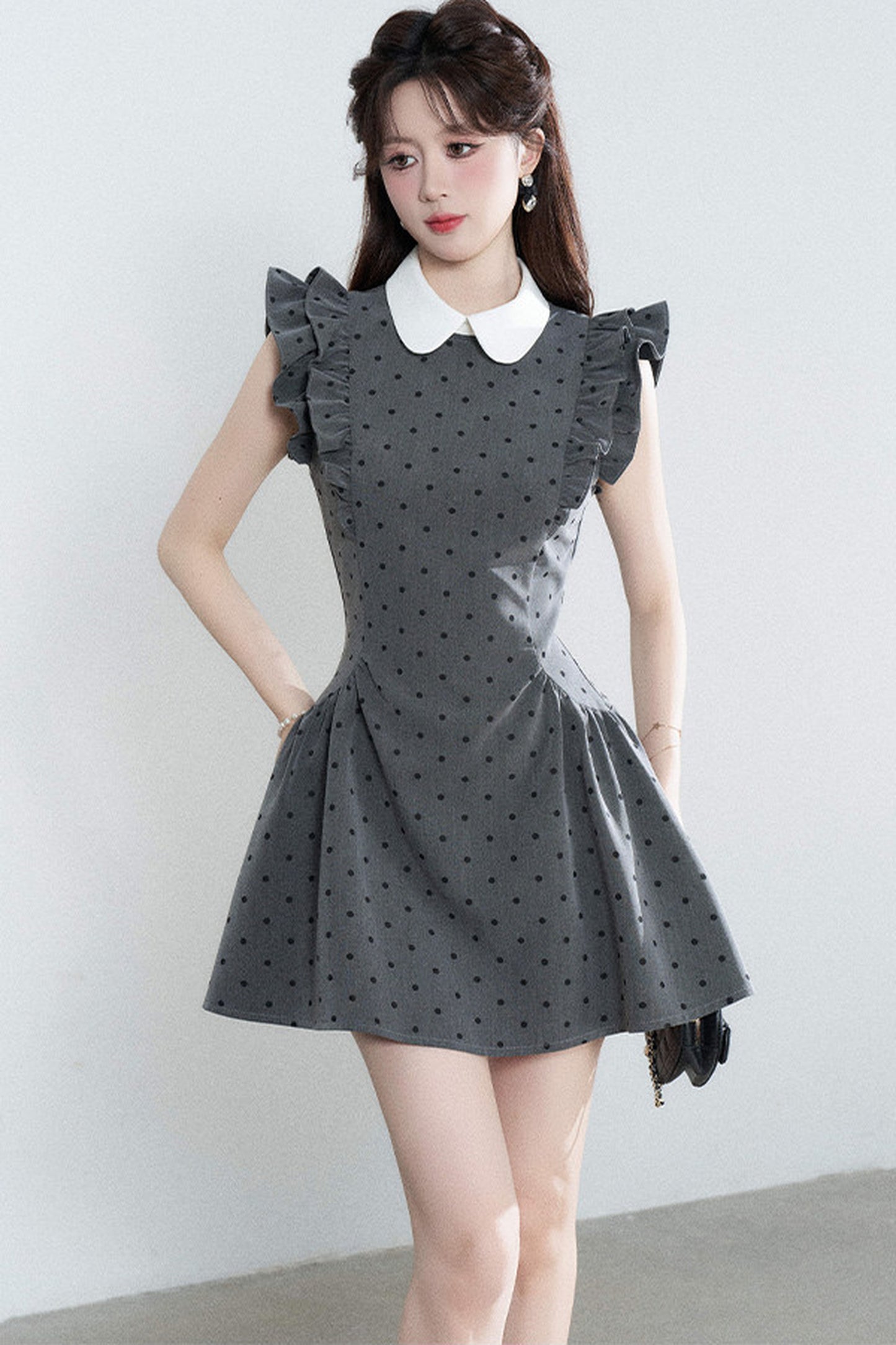 Polka-Dot-Kleid mit Flatterärmeln