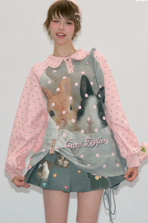 Camiseta rosa con estampado de conejo y lunares
