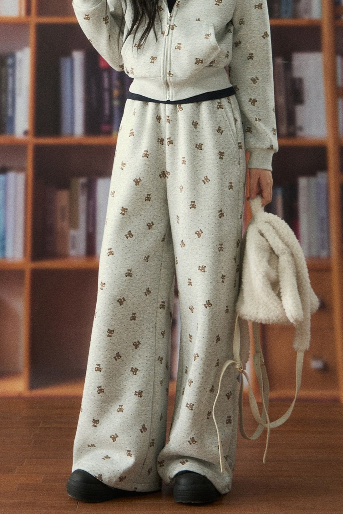 Elastic Waist Bear Print Wide-Leg Pants