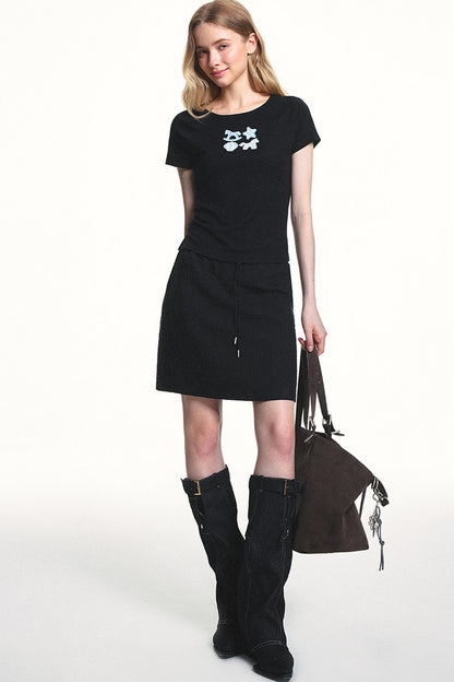Maglia in lyocell con applicazione dallo stile fanciullesco