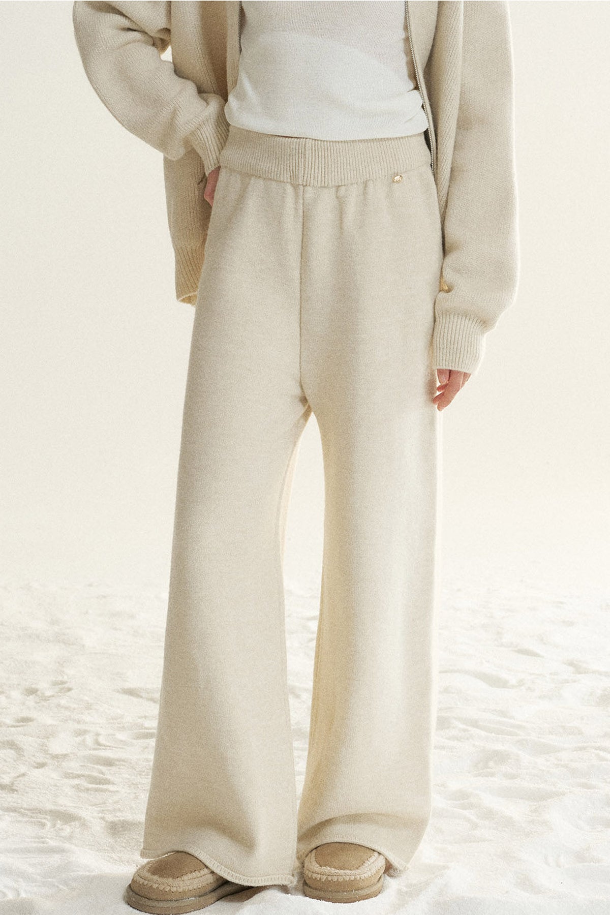Detachable Fur Collar Hooded Jacket and Wide-Leg Pants Set-Up