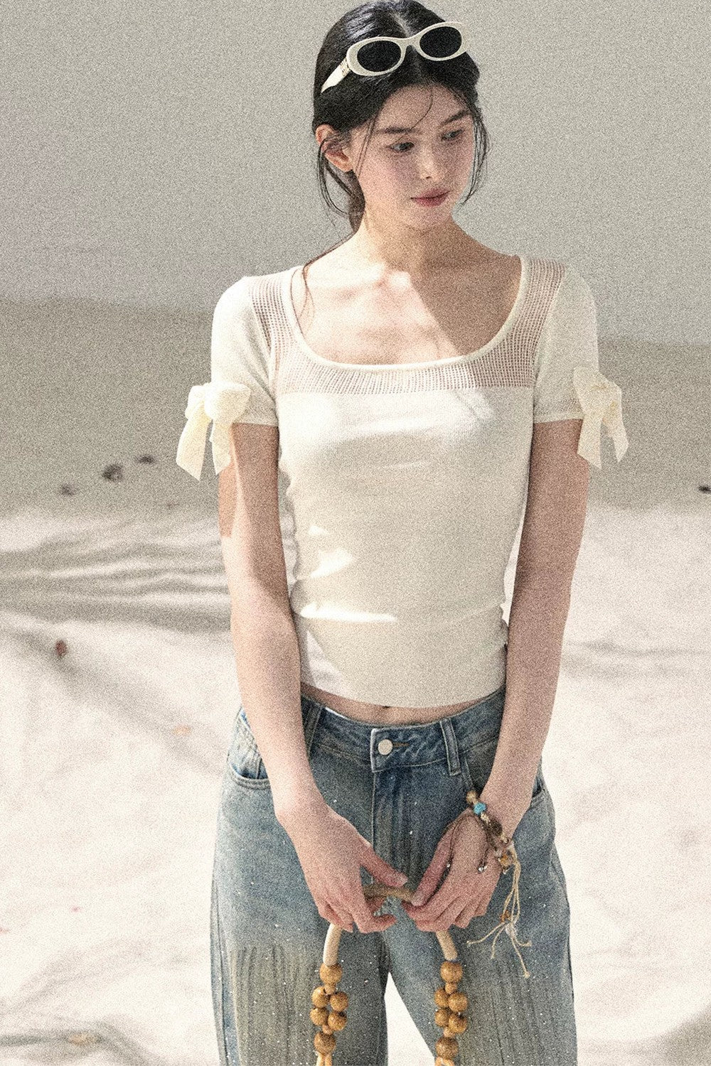 크롭 컷아웃 탑