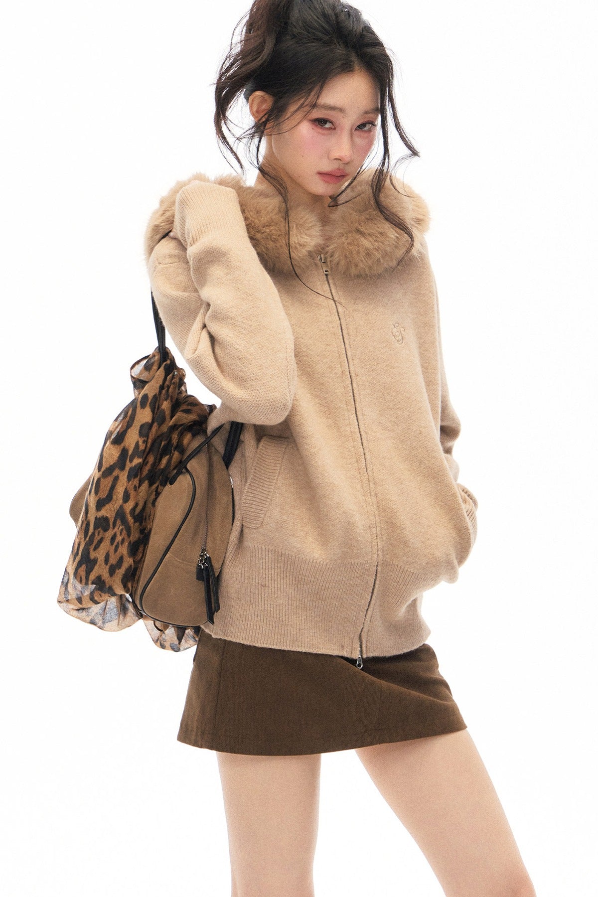 Slim-Fit Knit Top and Skirt Set-Up
