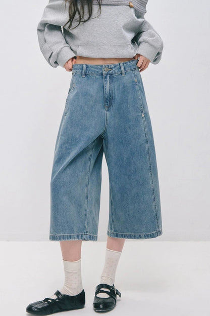 Dekonstruierte 7/8-Hose mit weitem Bein