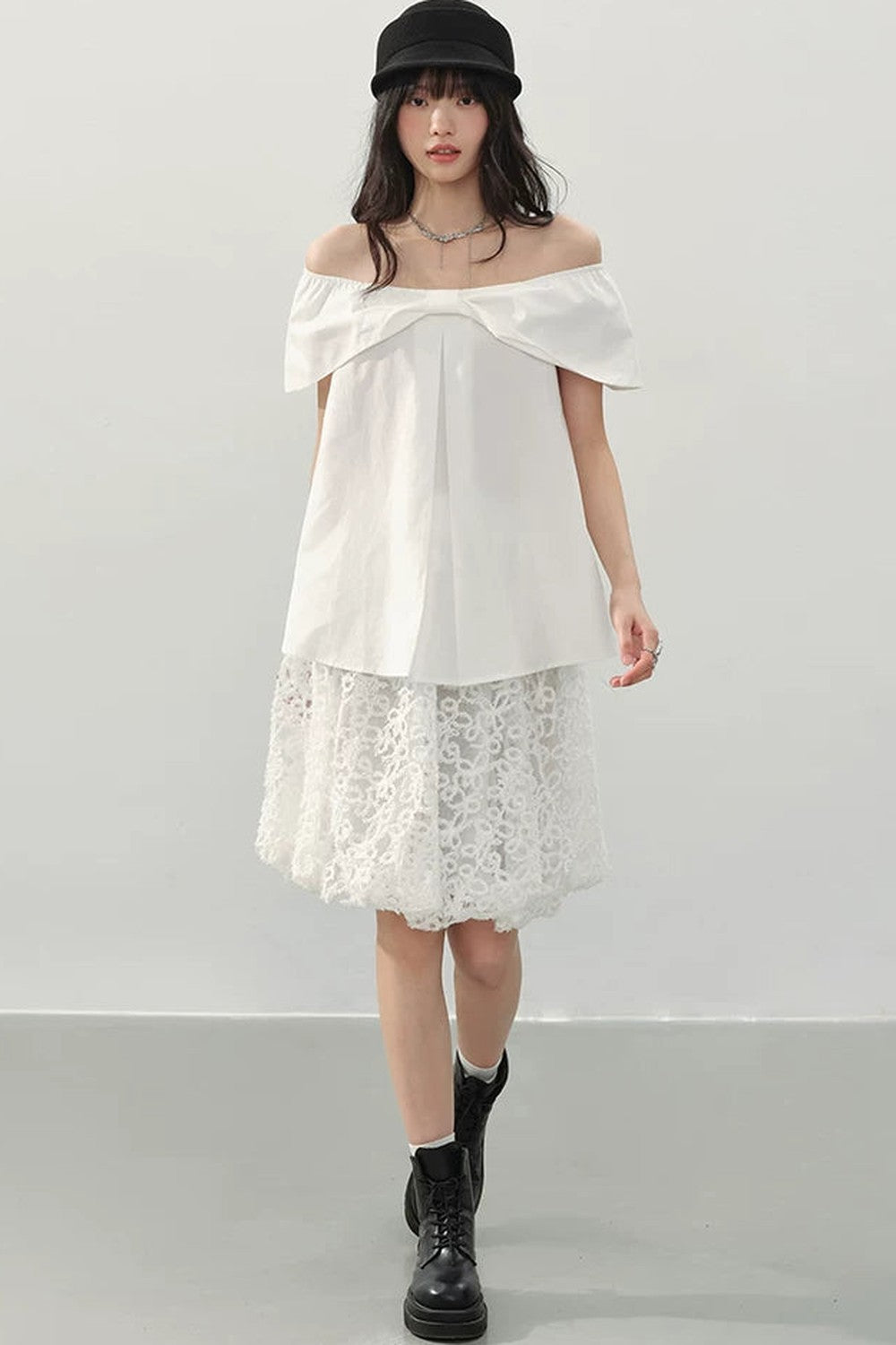 White Sweet Cool Off-Shoulder Blouse