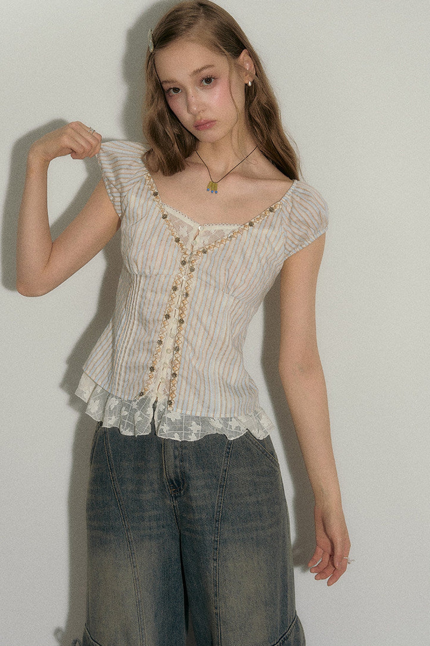 Half-Sugar Striped Blouse