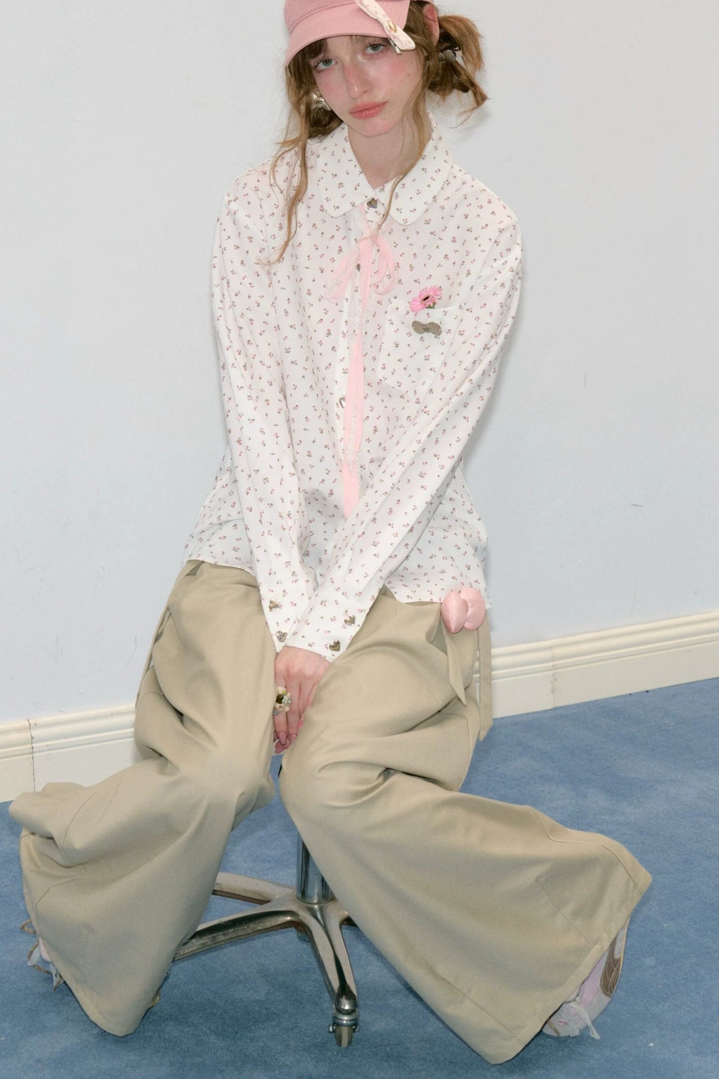 White Floral Lace-Up Doll Collar Blouse