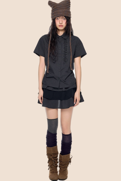 Ensemble chemise à carreaux et jupe à volants
