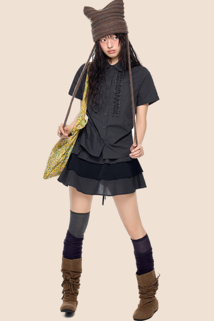Ensemble chemise à carreaux et jupe à volants