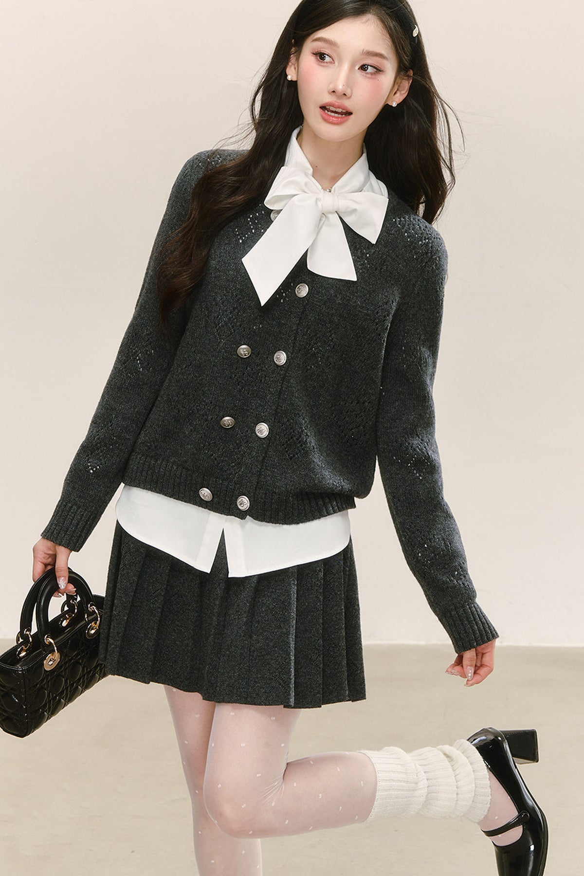 Gray Double-Breasted Knit Jacket Bow Tie Shirt Set-Up