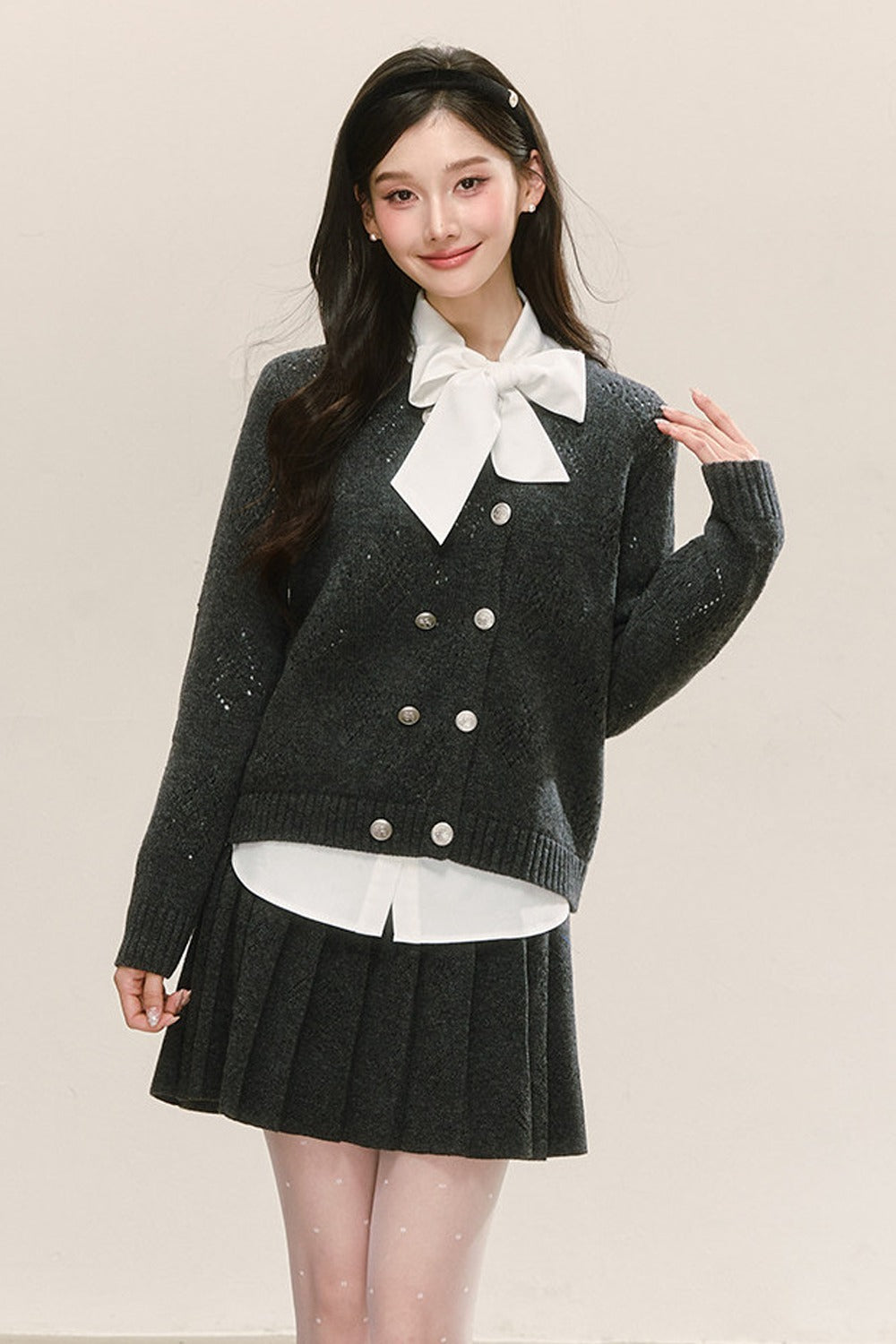 Gray Double-Breasted Knit Jacket Bow Tie Shirt Set-Up