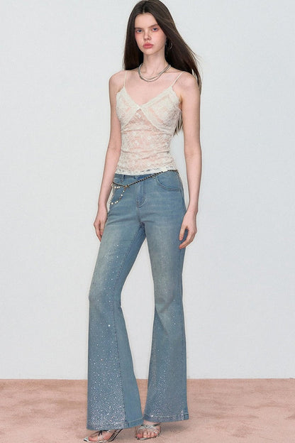 Retro-Jeans mit Strass und ausgestelltem Bein