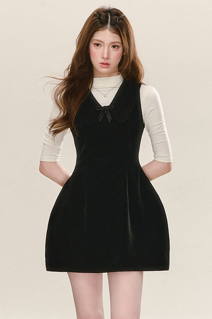 Black Waist-Cinching Sleeveless Dress