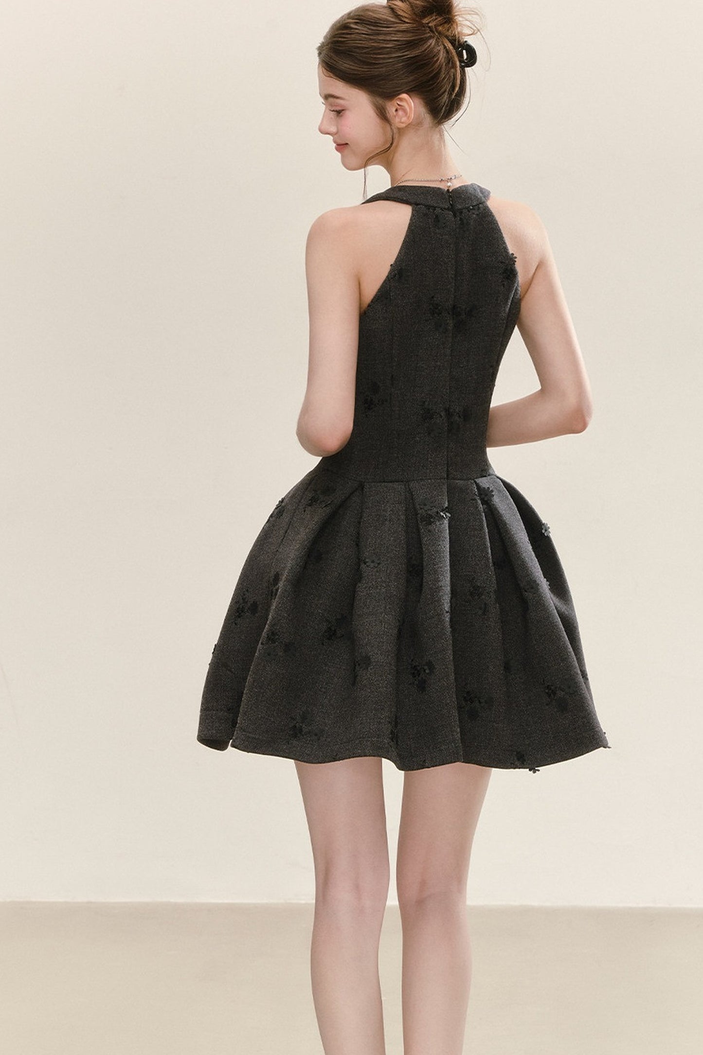 Vestido jacquard gris sin mangas